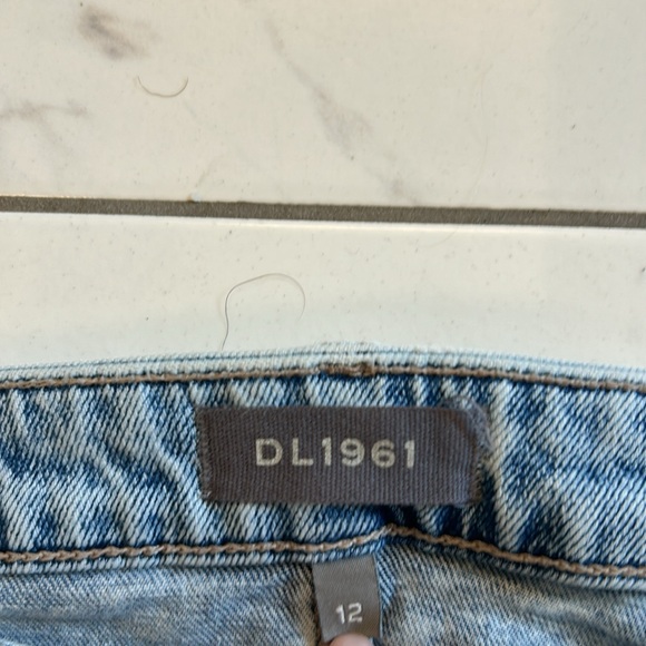 Girls DL1961 Harper straight leg Jean size 12 - Picture 4 of 8